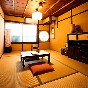 https://guest-house-waraku-an.hotels-in-kyoto.org